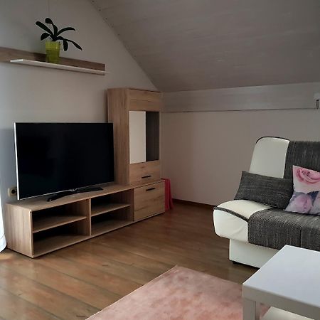 Lake House Apartment Медводе Екстериор снимка