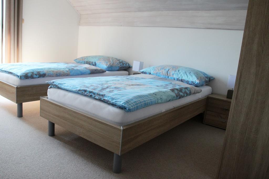 Lake House Apartment Медводе Екстериор снимка