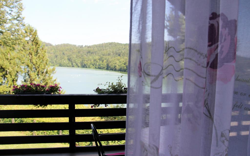 Lake House Apartment Медводе Екстериор снимка