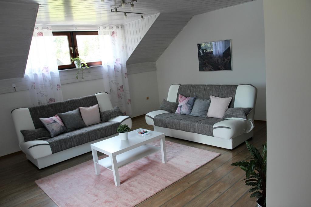Lake House Apartment Медводе Екстериор снимка