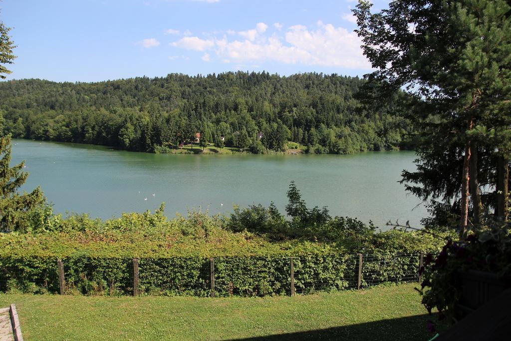 Lake House Apartment Медводе Екстериор снимка